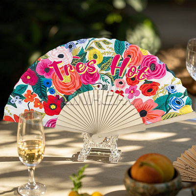 Elegant Wooden Hand Fan Fashionable Spanish Style Chinese Vintage Plain Folding Fan for Costume Parties Easter Decorations Solid